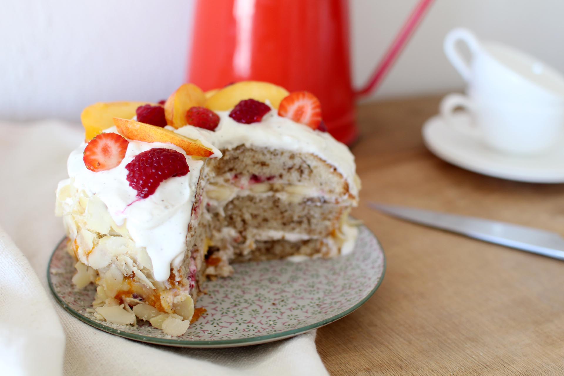 layer cake nectarines framboises trish deseine