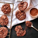 chocolate puddle cookies – pecan