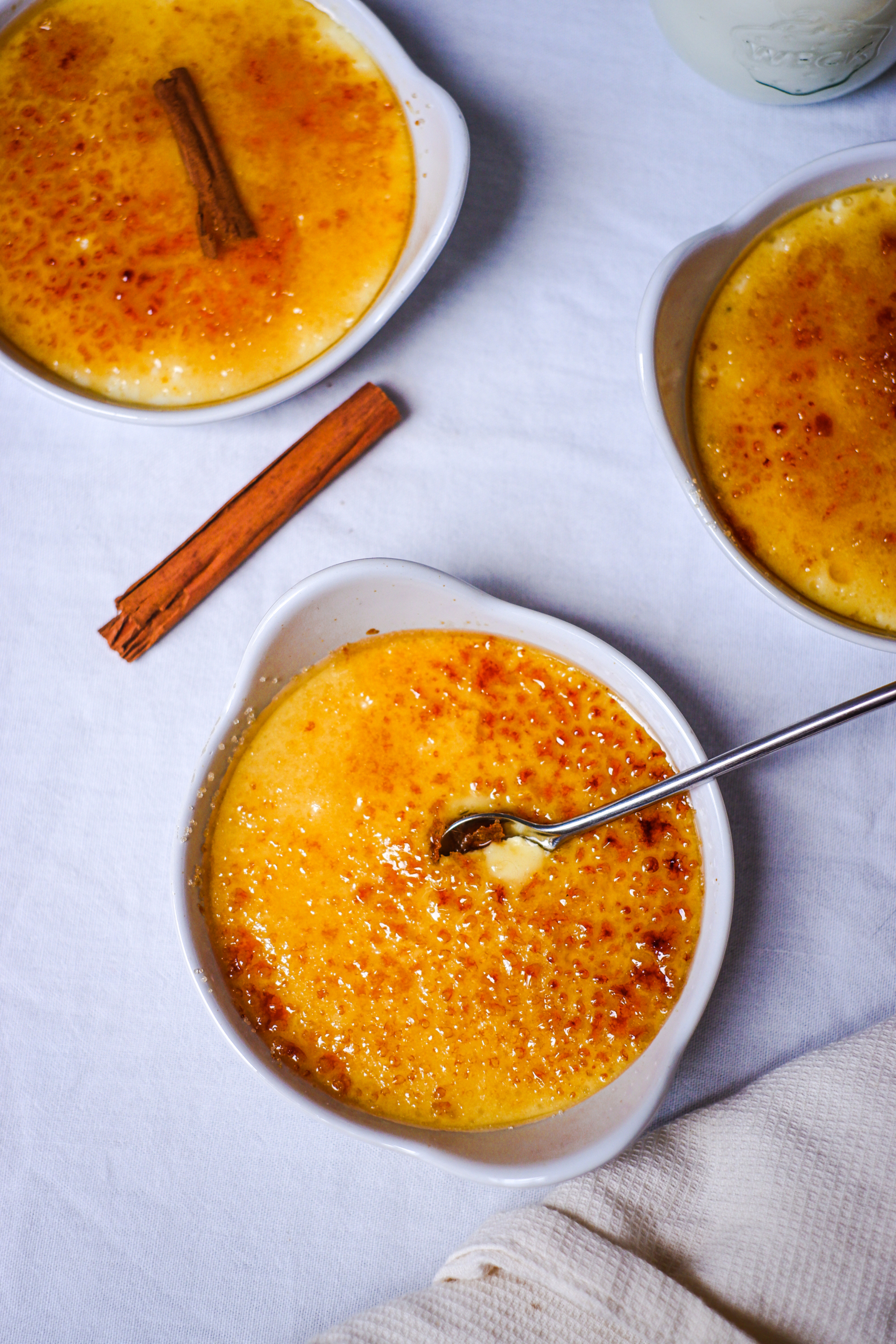 Différences entre crème catalane et crème brûlée