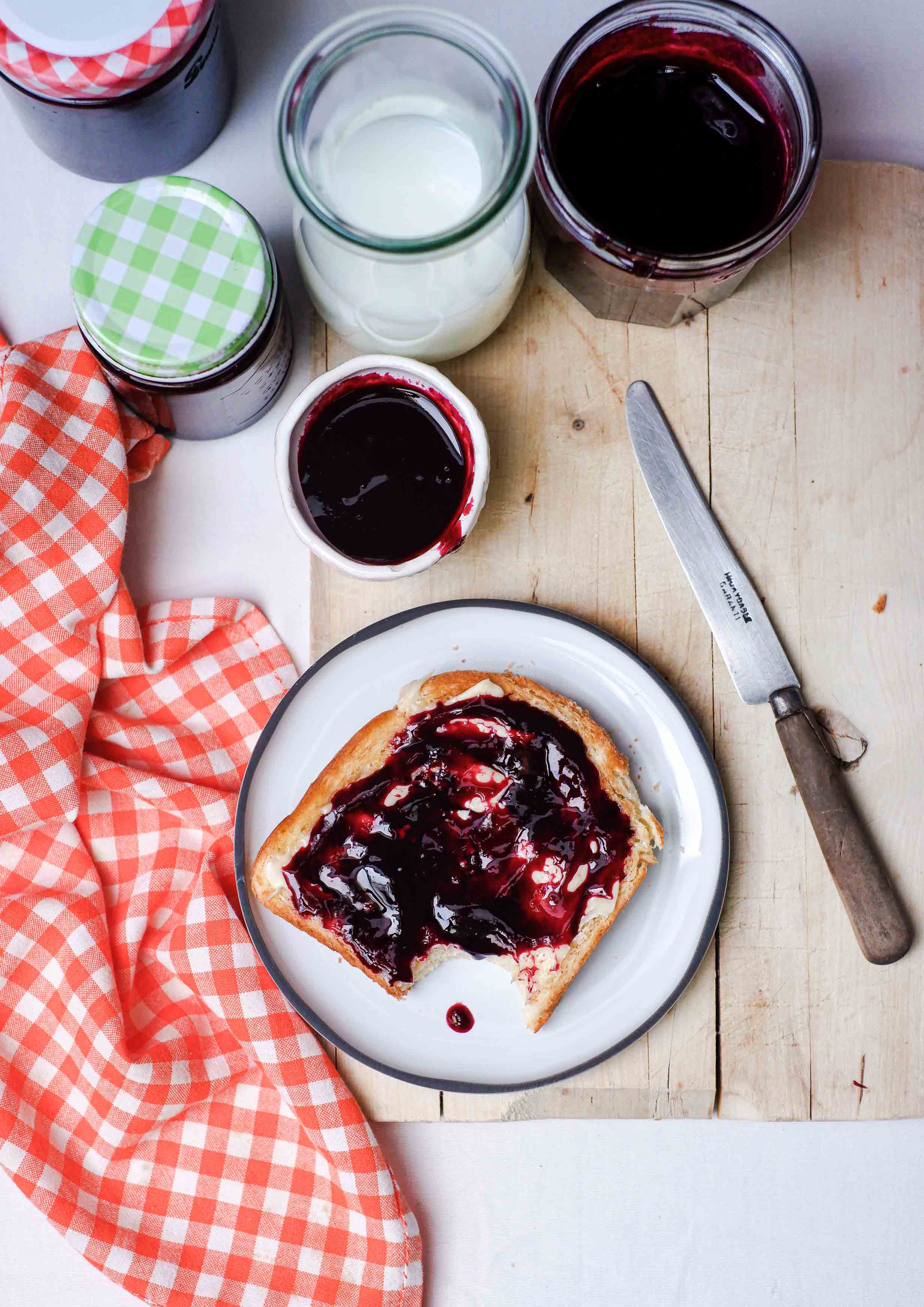 confiture de mûres sans pépins